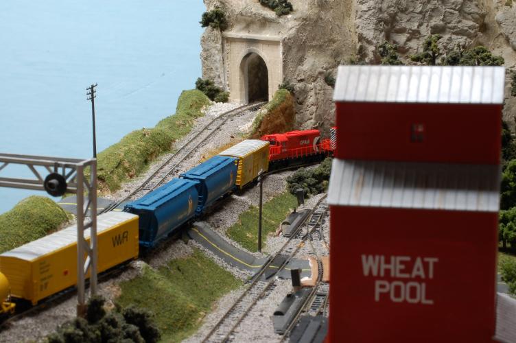 Follow the boxcar